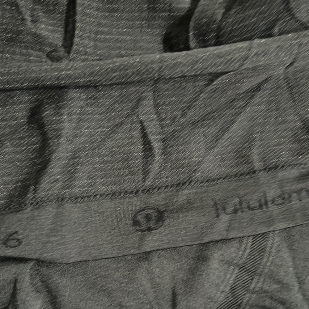 Lululemon Athletica black Fitted Short Sleeve T-Shirt - Picture 6 of 6
